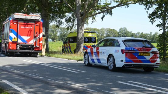 Zwaargewonde bij ongeluk in Rhee. Zwaargewonde bij ongeluk in Rhee.