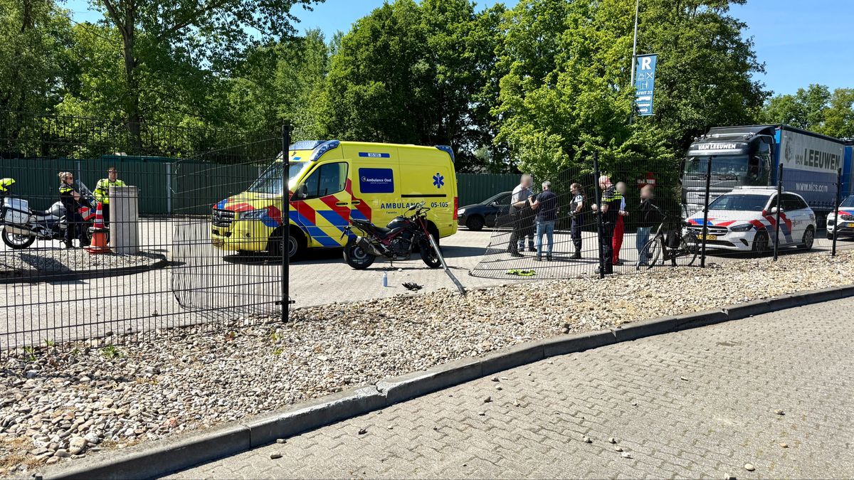 112 Nieuws: Motorrijder aangereden in Dedemsvaart | Dubbele aanrijding in Zwolle, bestuurder doorger