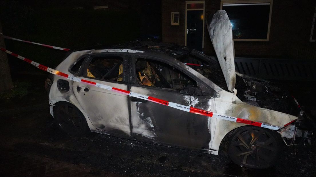 Uitgebrande auto Arnhem