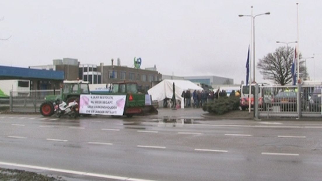 Varkensboeren blokkeren slachterij