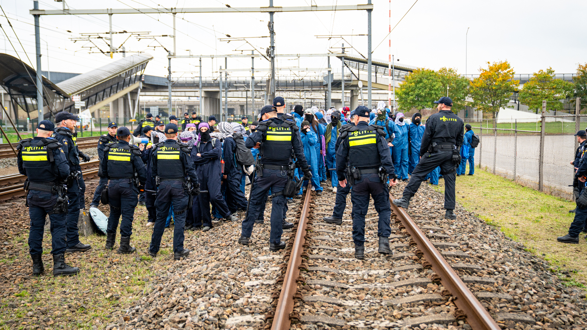 Demonstratie van Geef Tegengas in de Rotterdamse haven