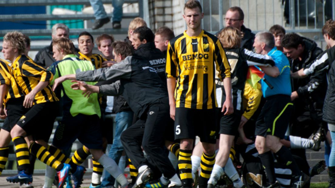 Incident Harderwijk: voetballer langer vast