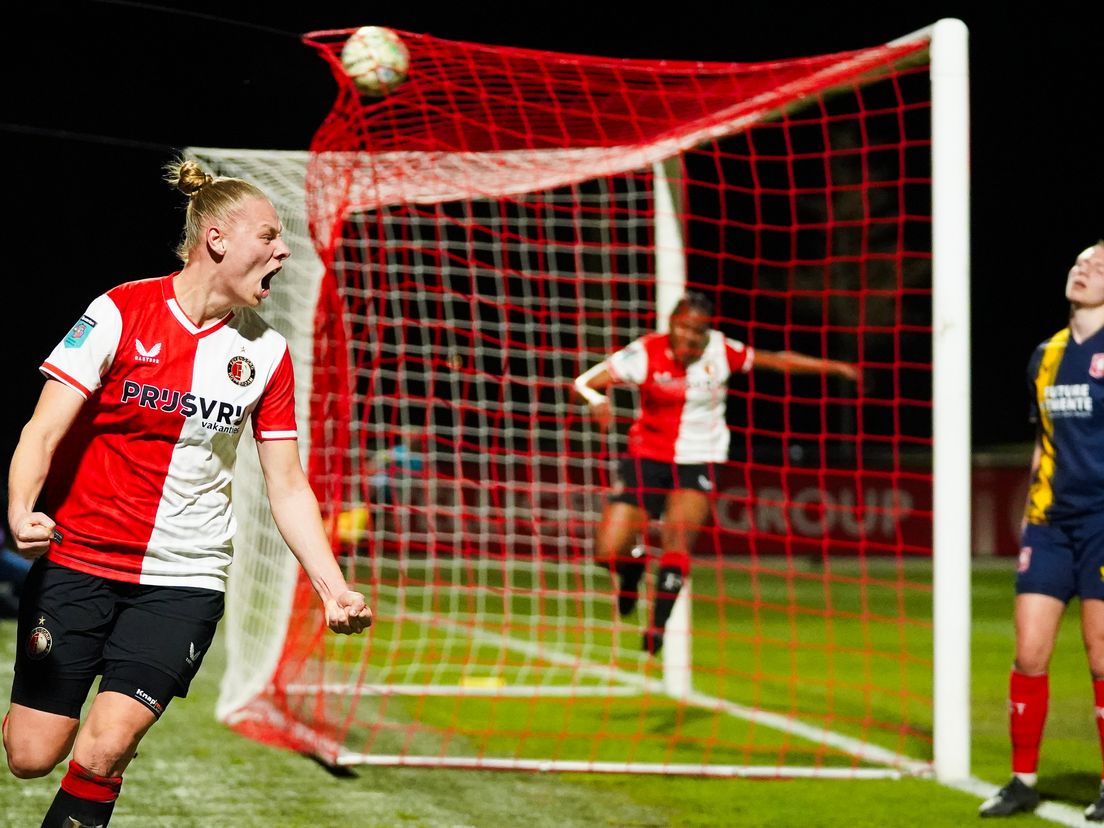 Ella van Kerkhove scoort tegen FC Twente