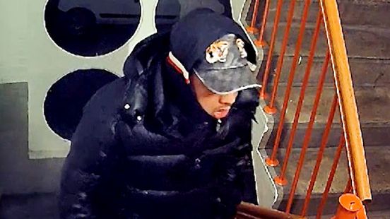 Explosie bij voordeur schrikt buurt op, verdachte is gefilmd Nieuws