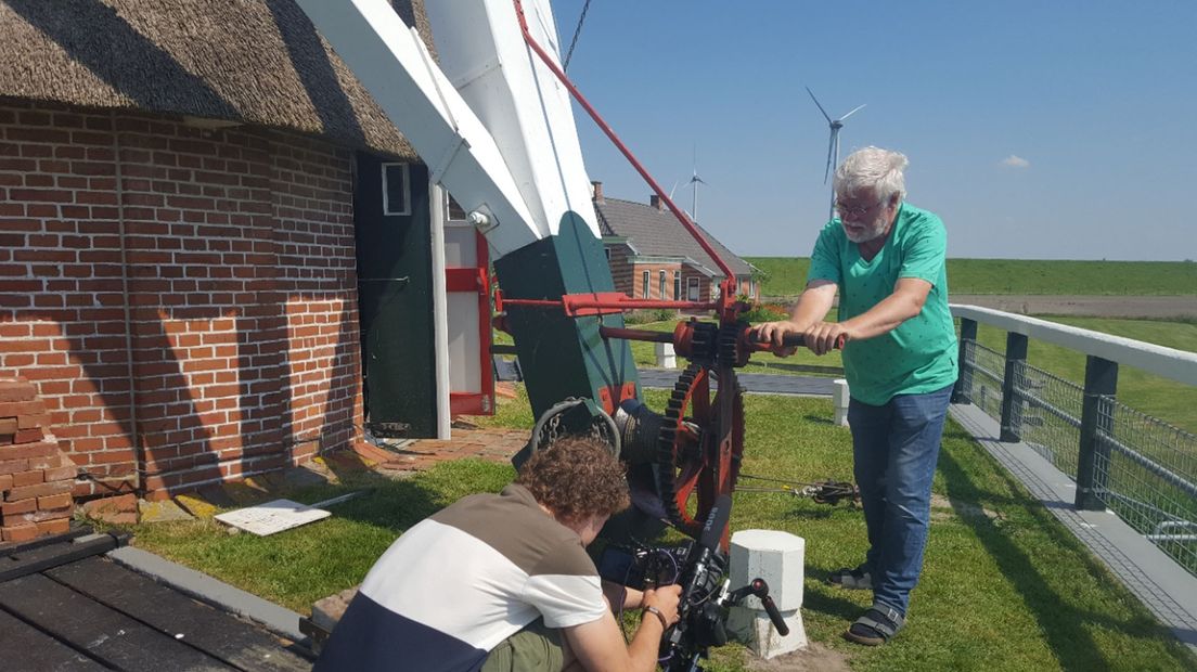 Een molen draaiende houden is zwaar werk
