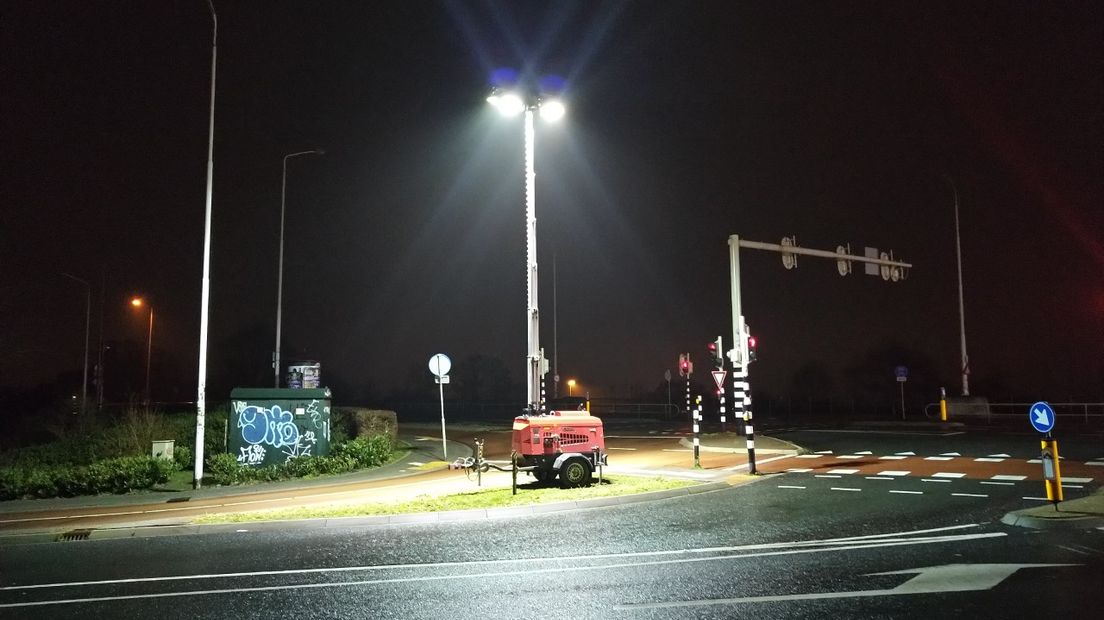 De tijdelijke lampen op de Graafseweg in Nijmegen.