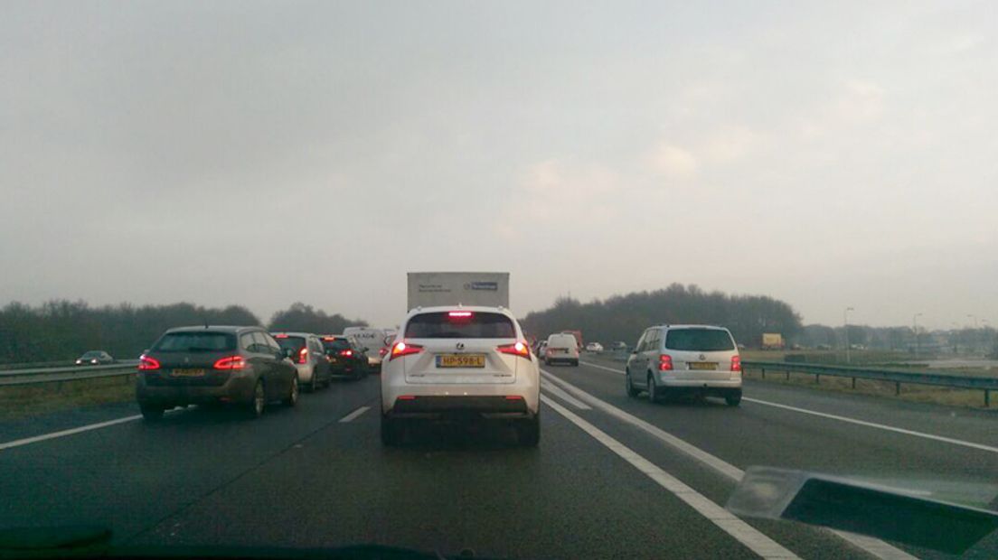 File op de A28 (Rechten: RTV Drenthe/Pia Dijkstra)