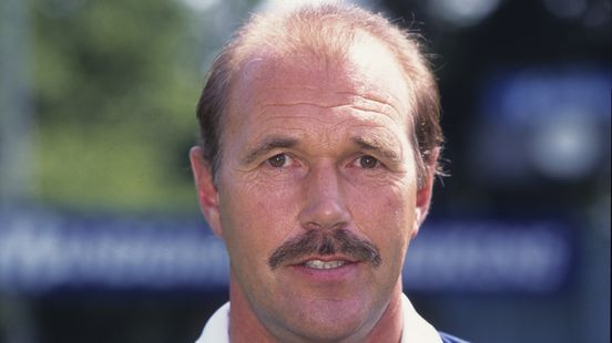 Voormalig VVV-trainer Leo van Veen op 80-jarige leeftijd overleden Nieuws