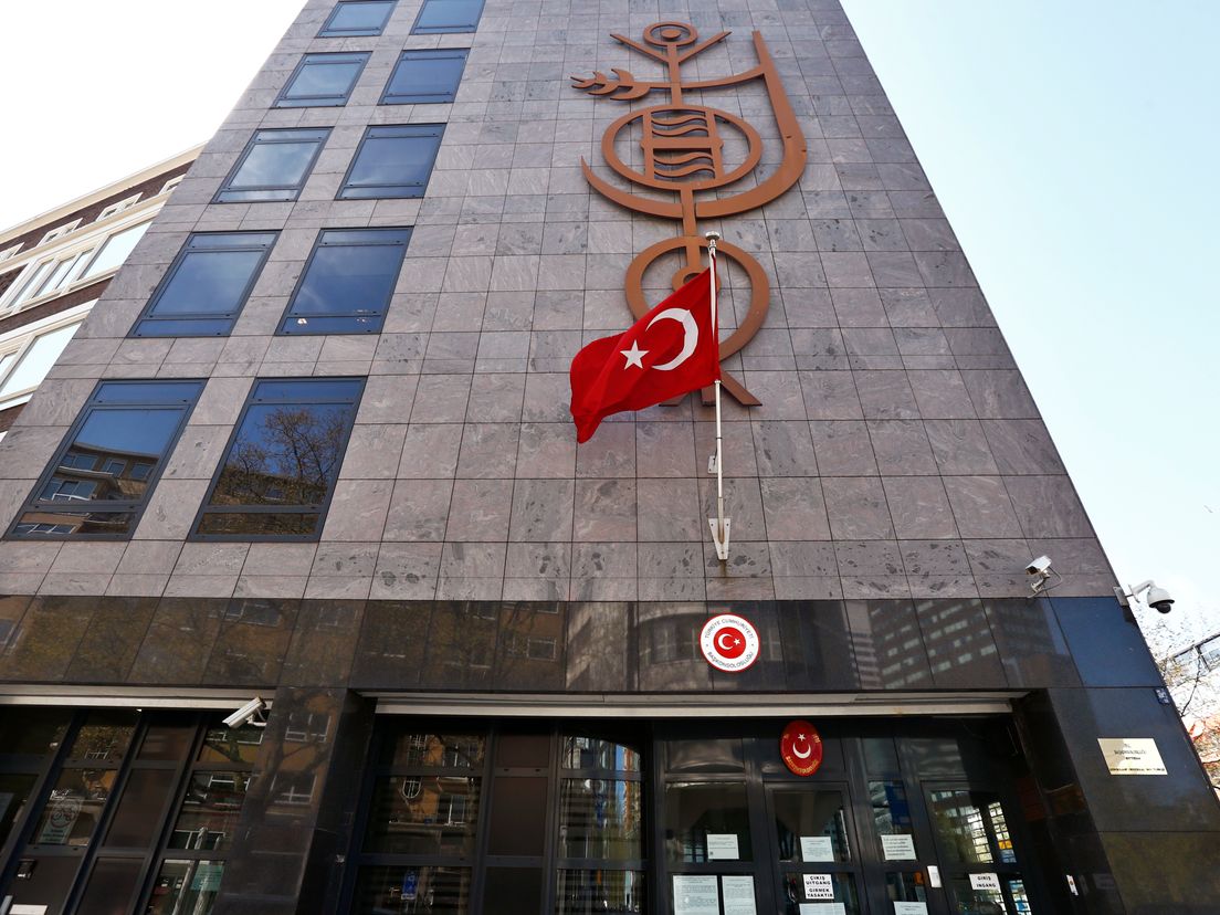 Het Turks consulaat in Rotterdam.