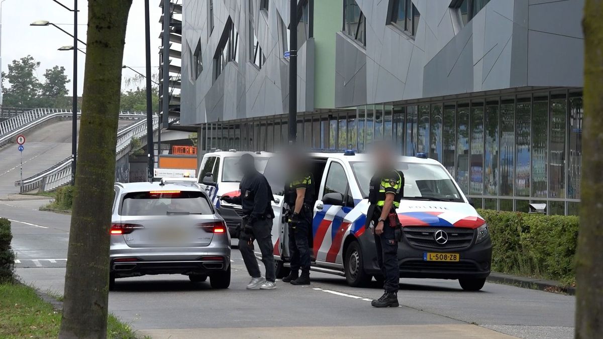 Studenten ROC zien arrestatie van dichtbij: 'Ik herkende ze direct'