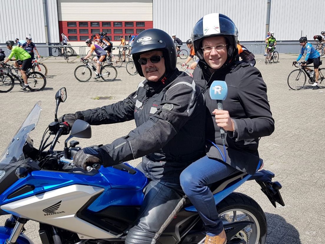 Samen op de motor doet verslaggever Maikel verslag voor RTV Rijnmond