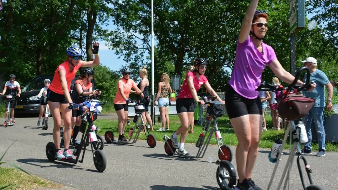 Het duurt vaak meer dan 16 uur om de volledige tocht op de step af te leggen