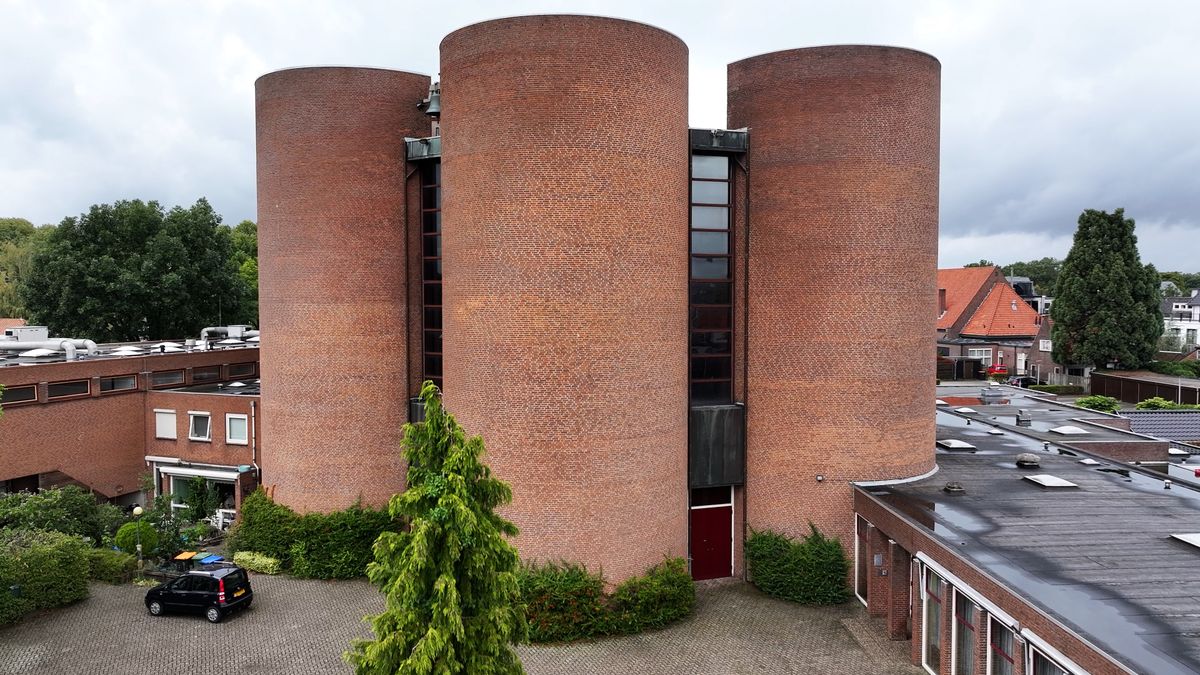 Kerncentrale of kerk? De meningen over dit gebouw zijn verdeeld