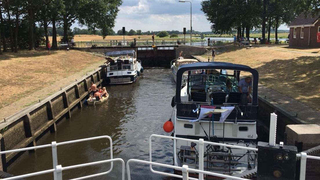 Vecht voert weer voldoende water af: beperkt schutten opgeheven bij Vechterweerd