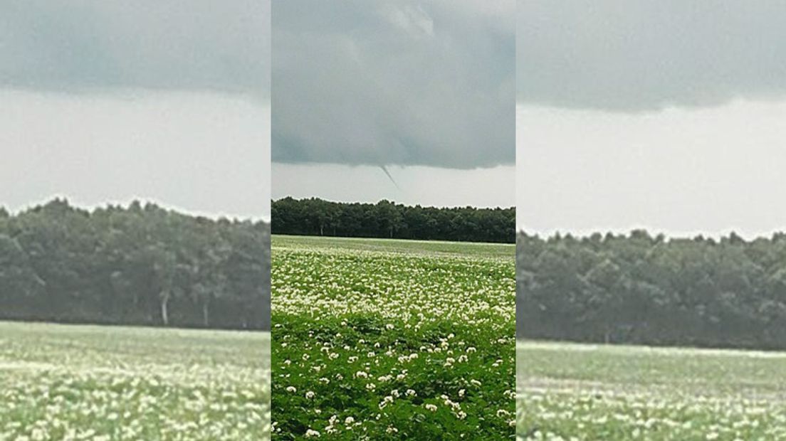 Ook in Drouwenermond werd een windhoos gezien (Rechten: Linda van de Meulen)