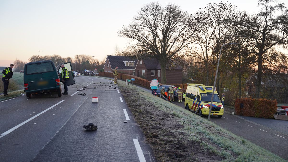 112 Nieuws: Oprit A1 Deventer dicht: vrachtwagen verliest oplegger | Fietsster gewond bij aanrijding