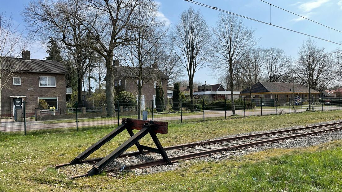 Vanaf hier in Emmen moet de Nedersaksenlijn richting Groningen worden aangelegd