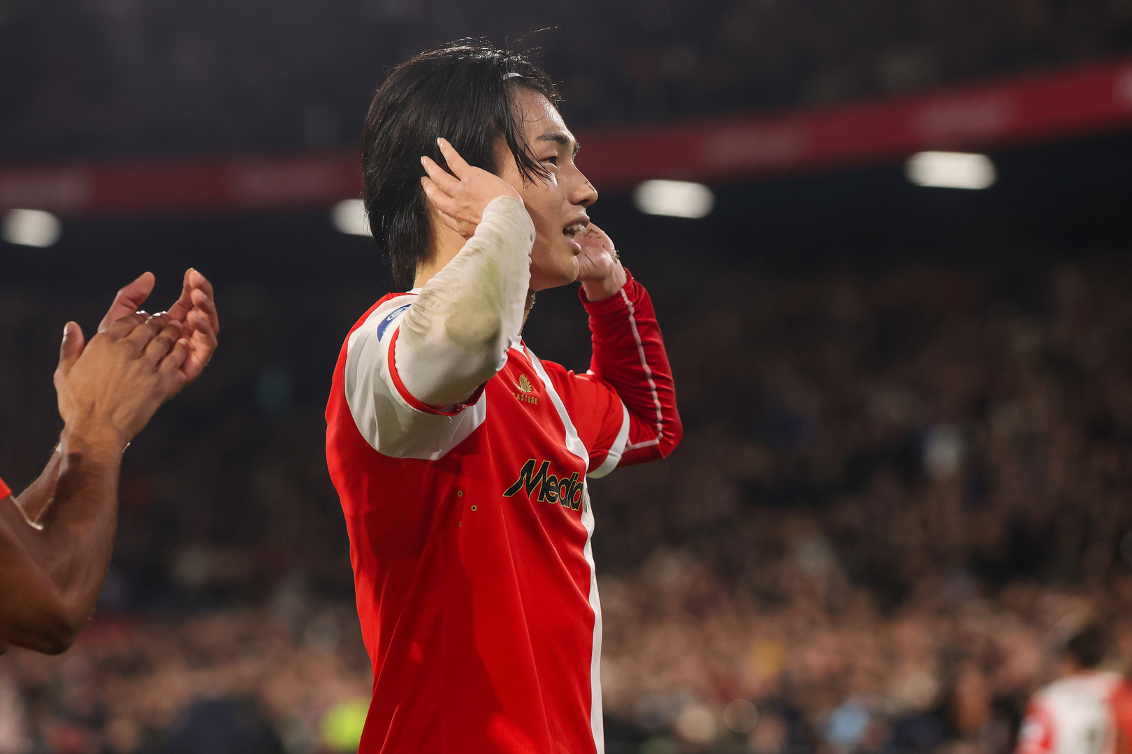 Ueda na zijn goal tegen FC Volendam