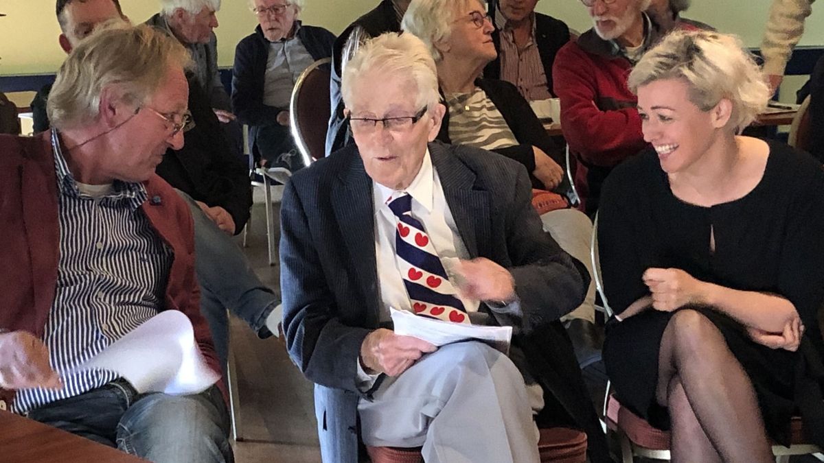 Taalstrijder Bertus Postma (93), erelid van de Jongfryske Mienskip, overleden