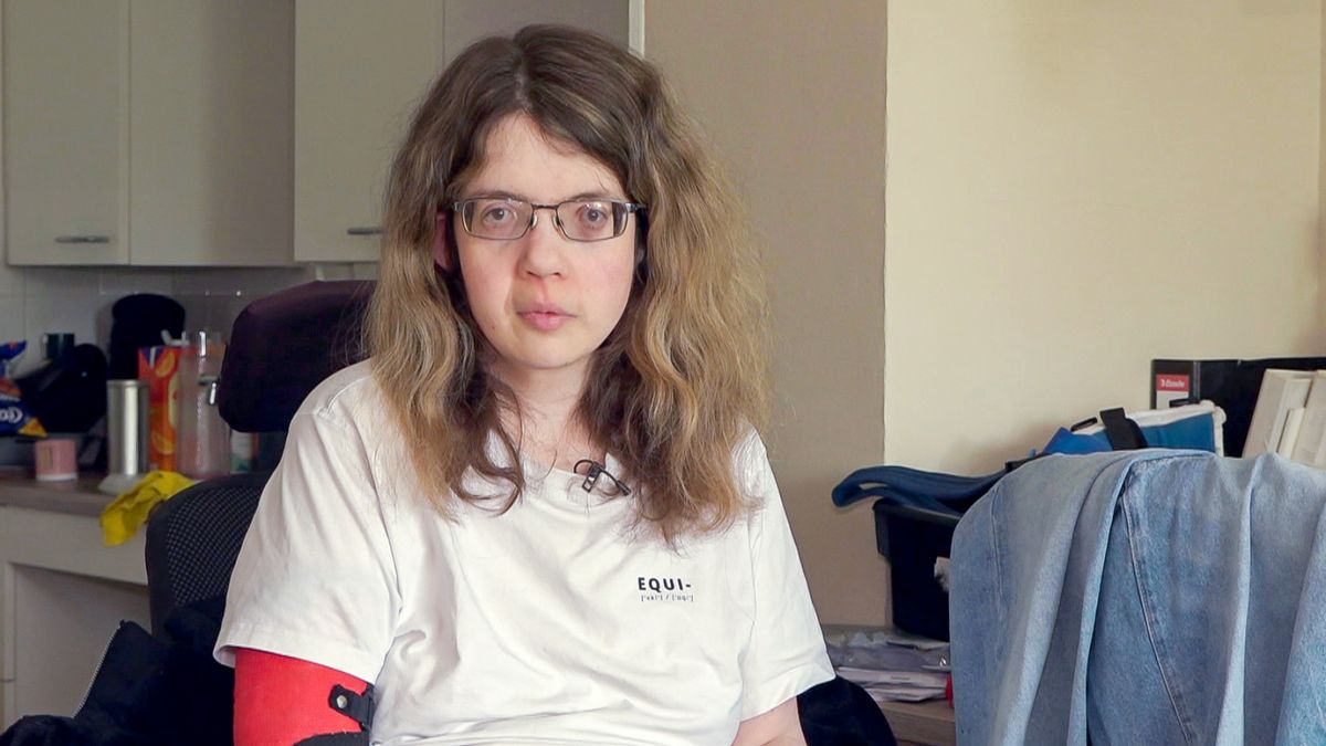 Te zelfstandig voor hulp, te kwetsbaar om zonder te kunnen: Annette valt tussen wal en schip