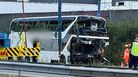 Alle gewonde kinderen uit ziekenhuis ontslagen na busongeluk op A28