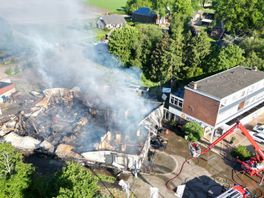 Bedrijfsloods aan Noordeind Emmen verwoest door grote brand