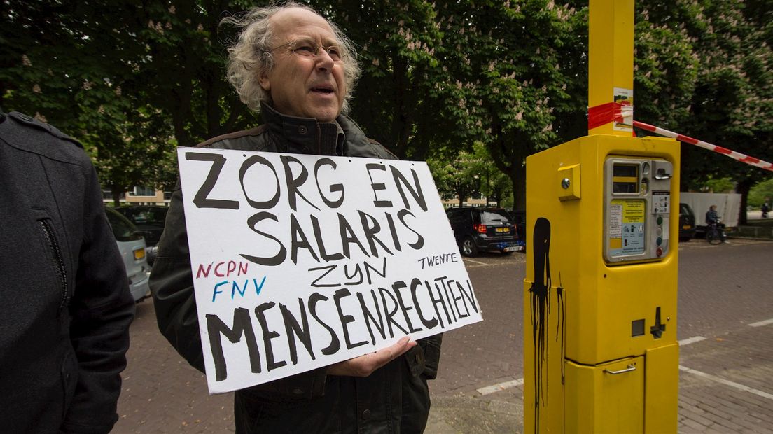 Protest van medewerkers Livio in Enschede