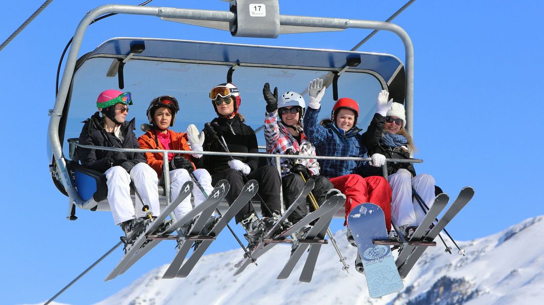 Wintersporters tijdens een eerdere vakantie in Oostenrijk