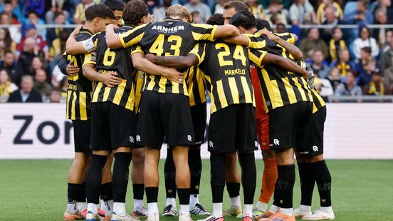 LIVE | Vitesse doet thuis tegen Emmen nieuwe poging voor plek in top vijf