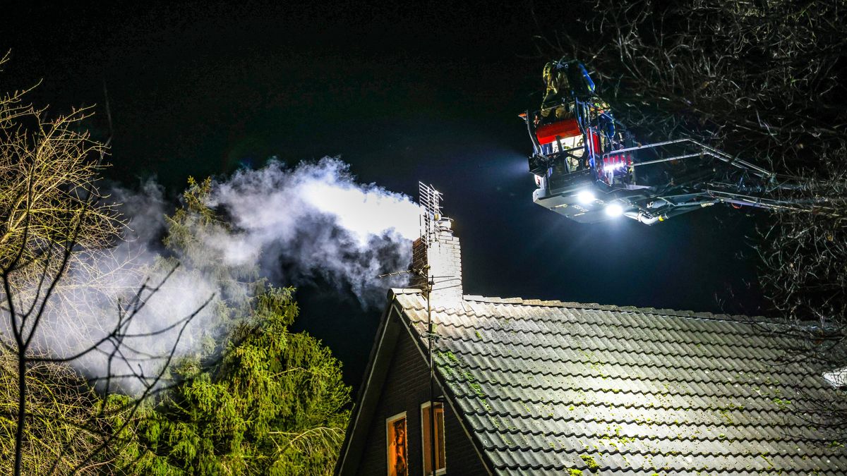 Schoorsteenbrand in Oosterhesselen