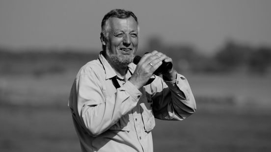 Nico de Haan (78), de beroemde vogelkenner, is overleden