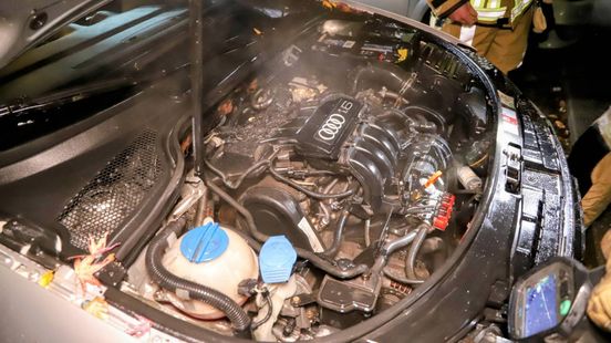 Motorblok vliegt in brand