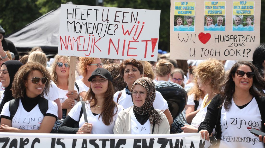 Huisartsendemonstratie op het Malieveld