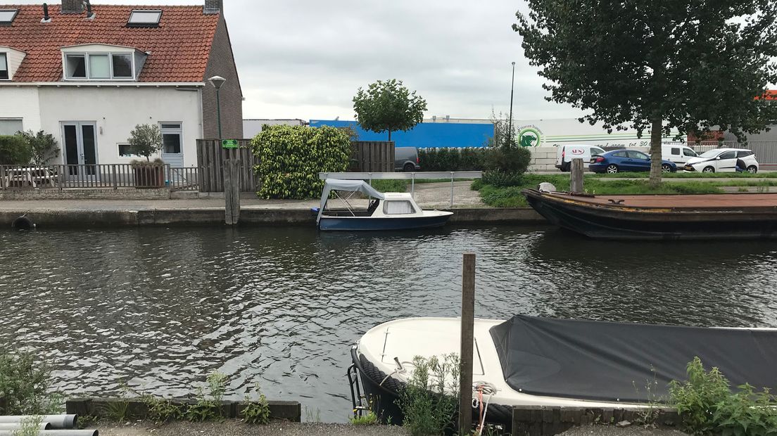 Hier komt de brug