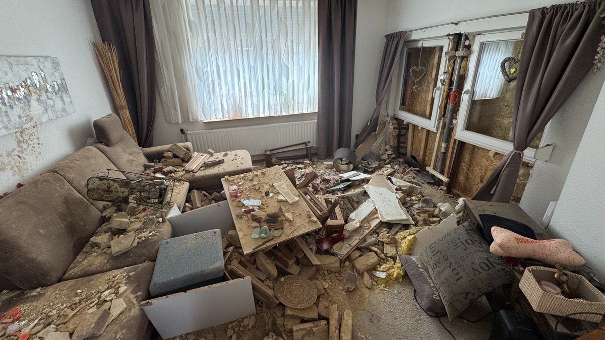 ‘Er stond ineens een auto in onze woonkamer’: Heike en Kalle aangedaan, maar ook opgelucht na crash