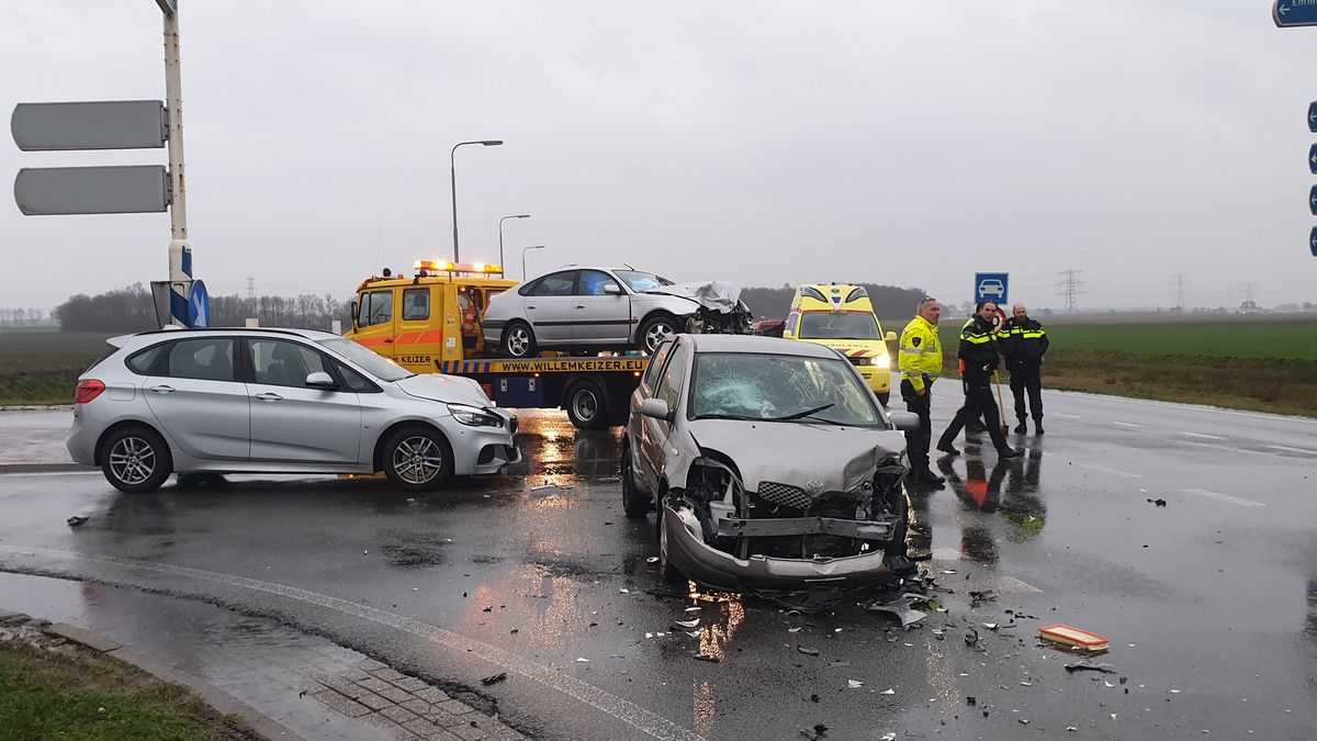 Twee gewonden na ongeluk N34 bij Klijndijk