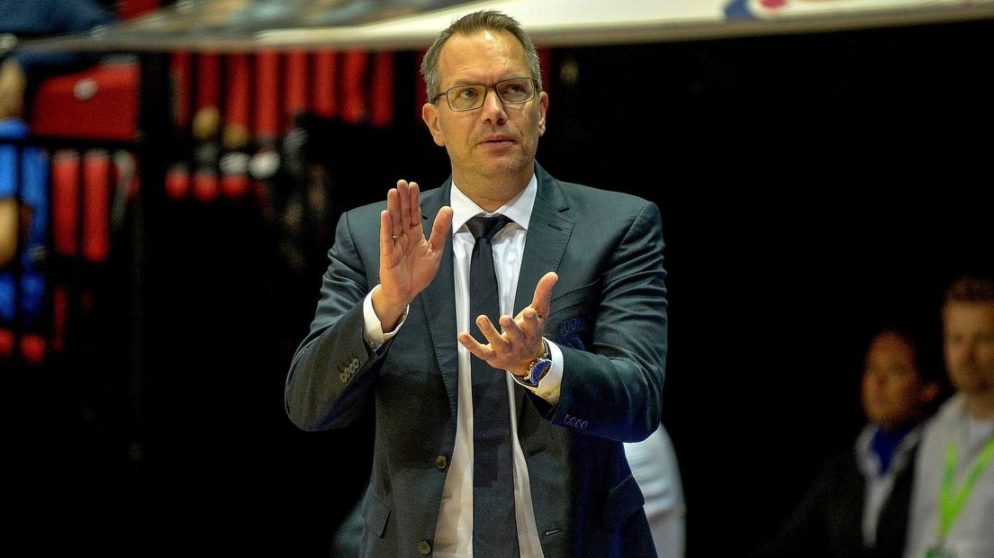 Donar-coach Erik Braal was lovend over Donar na de zege in Turkije.