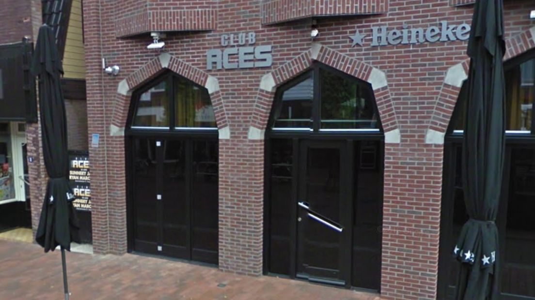 Aces aan de Grote Kerkstraat in Hoogeveen is voorlopig dicht (Rechten: Google Streetview)