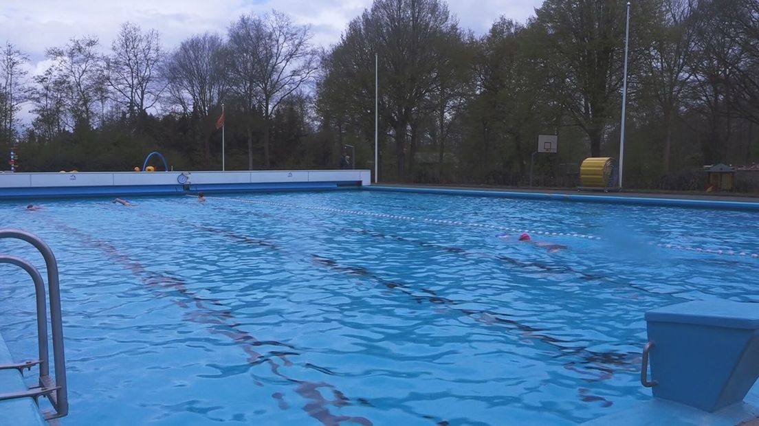 Aantal openluchtzwembaden in Drenthe weer open