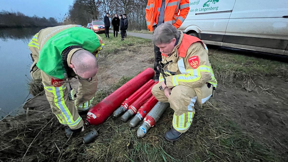 Opnieuw waterstofcilinders opgedoken in kanaal Grathem