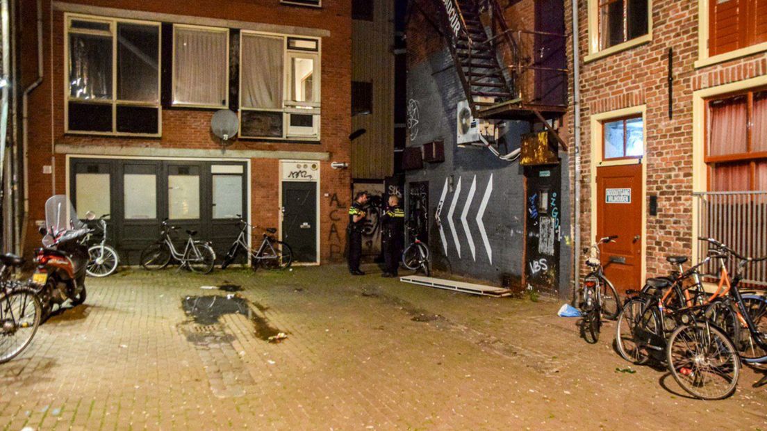 Politie bij de woning in de Papengang