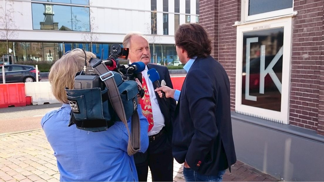 Vastgoedmagnaat Ger Visser komt aan bij de rechtbank in Almelo (archief)