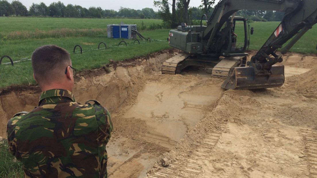 Militairen zijn in Ruinerwold op zoek naar het lichaam van de Britse sergeant (Rechten: Andries Ophof/RTV Drenthe)