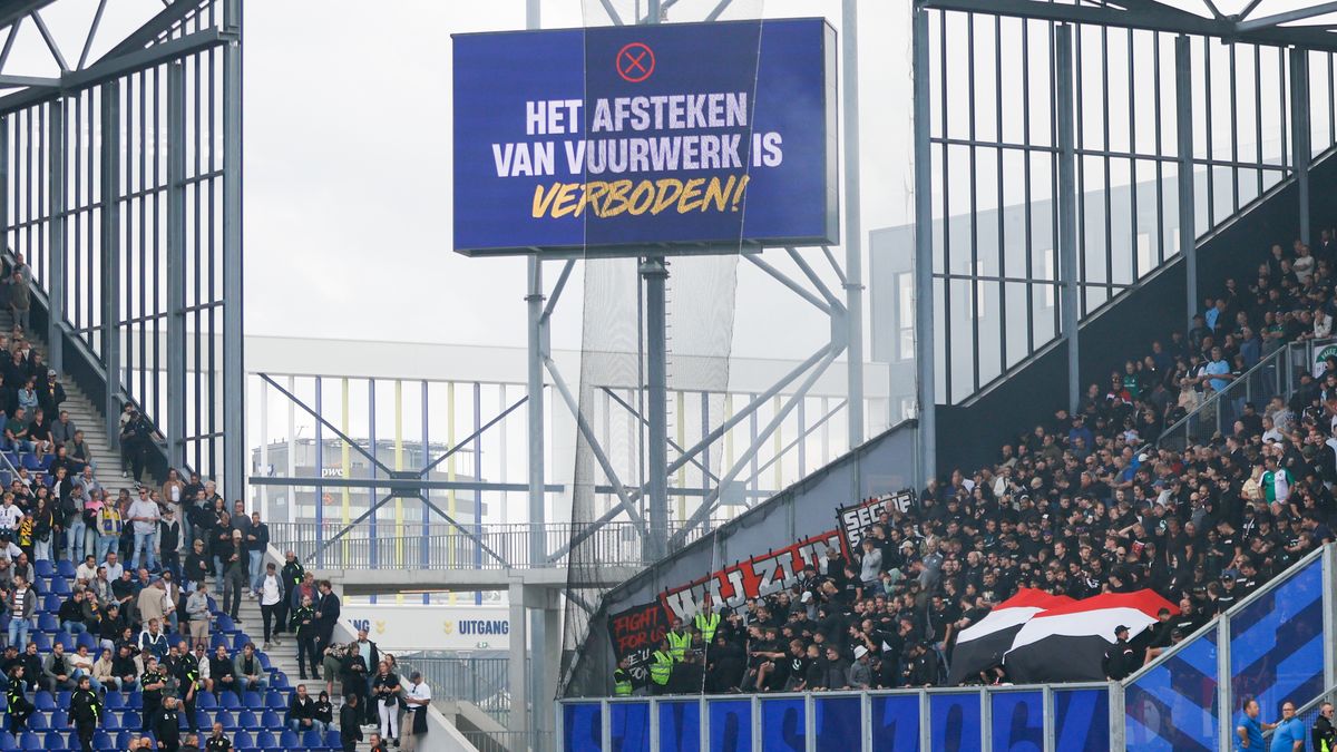 Geen aanhoudingen na vuurwerkincident Kooi Stadion | Treinen tussen Sneek en Workum rijden weer