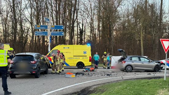 Ernstig ongeval met drie auto's in Susteren Nieuws