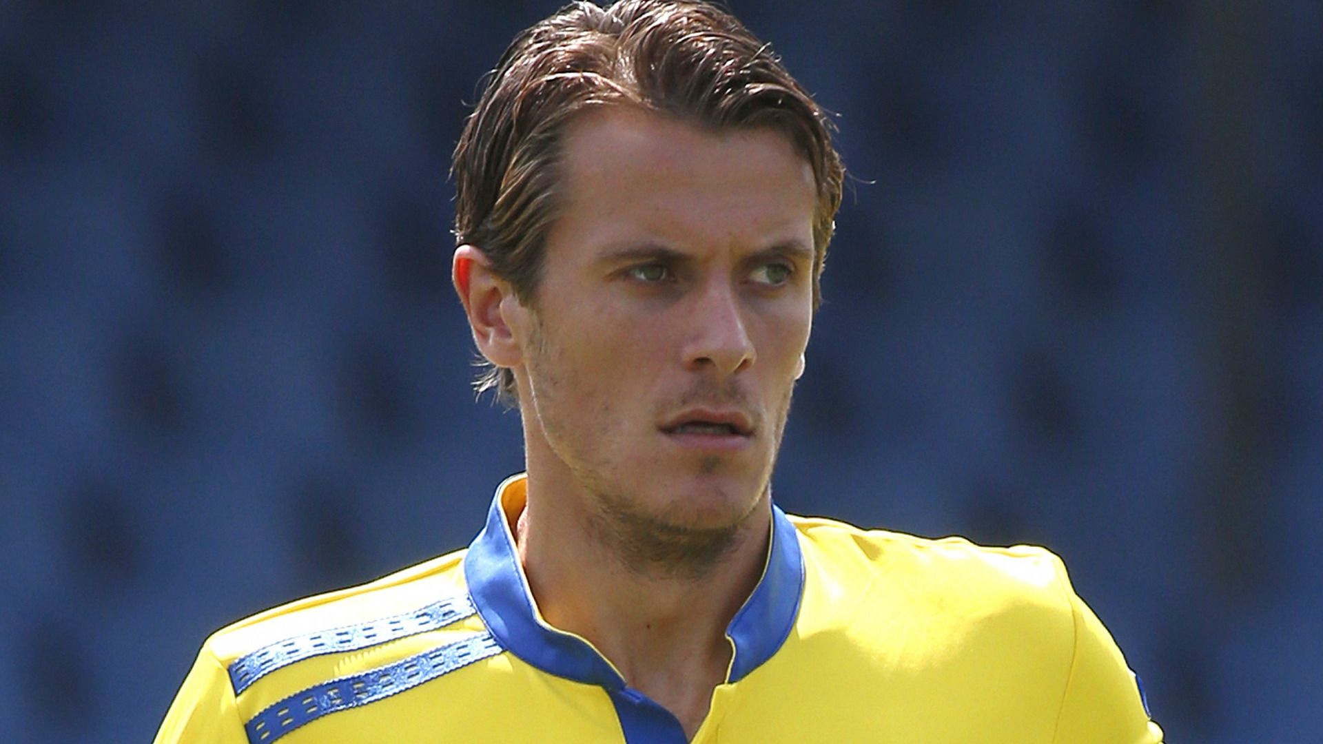 Etiënne Reijnen in 2015 in het Cambuurshirt