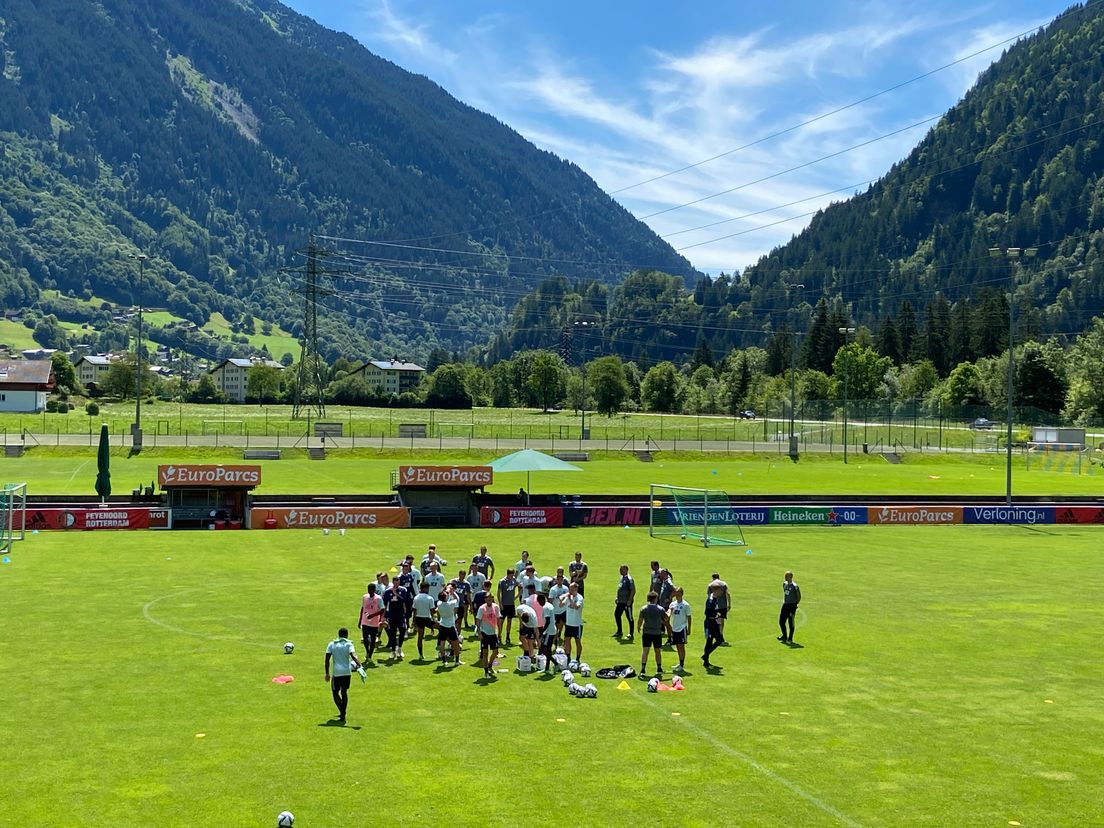 De eerste training van Feyenoord op het trainingskamp in Oostenrijk