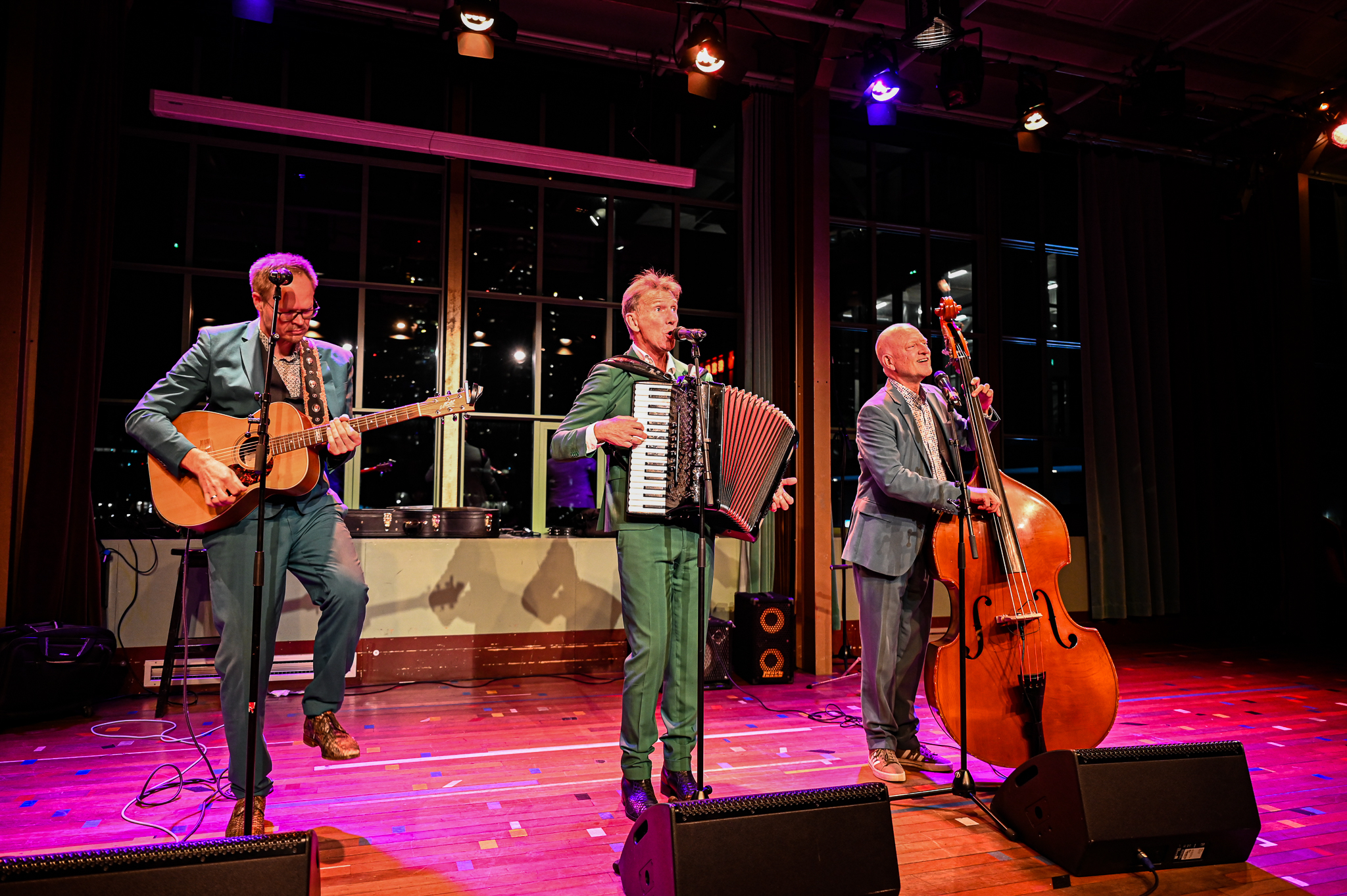 Trio De Tunes met achter de accordeon Harry-Jan Bus