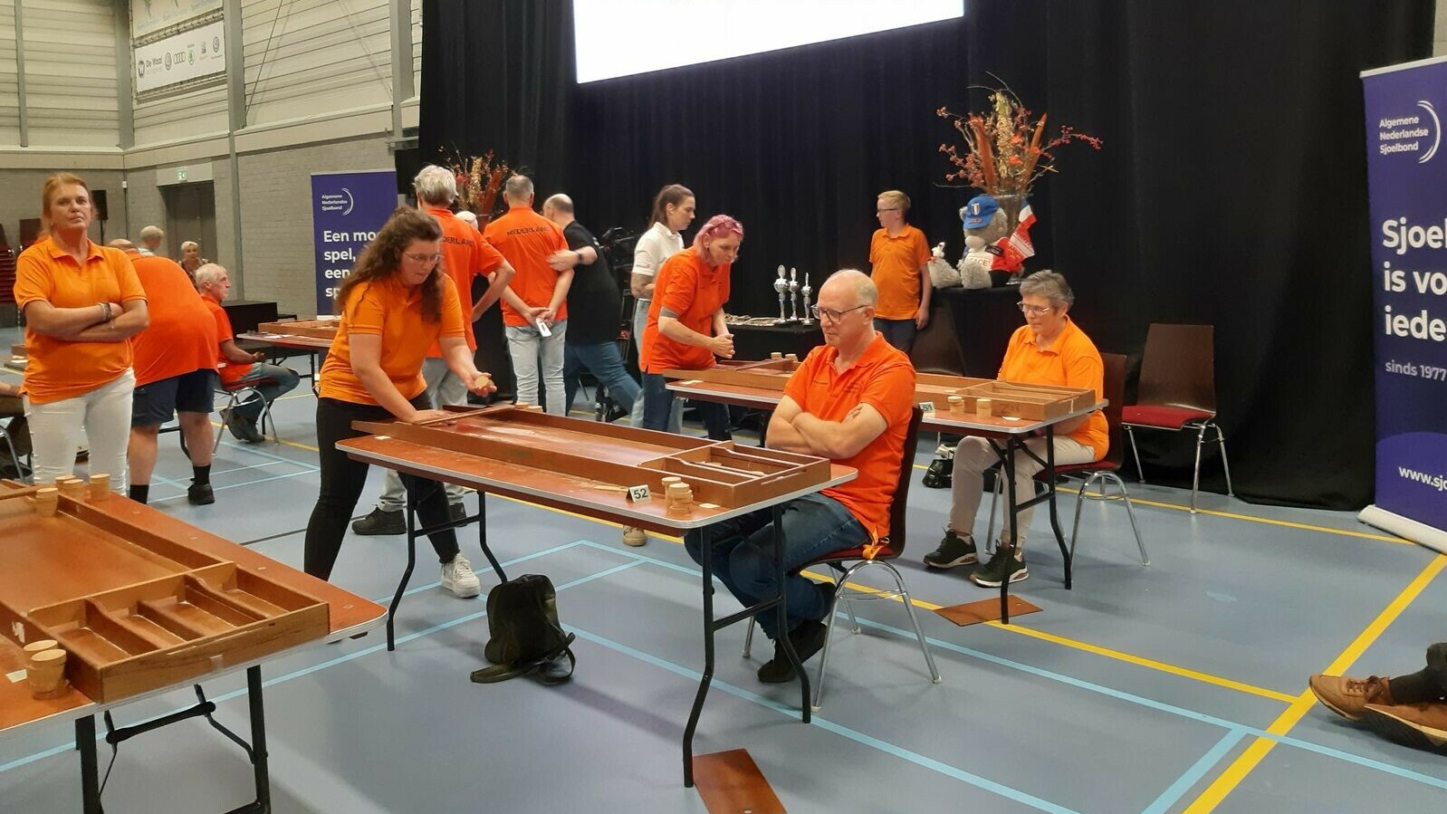 WK sjoelen in Drenthe: 'Leuk spel voor thuis, maar competitie? Ho maar!'