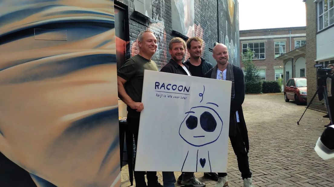 Racoon bij de presentatie van het muziektijdschrift Soundz